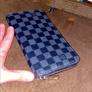 Louis Vuitton Damier  Zippy Organizer